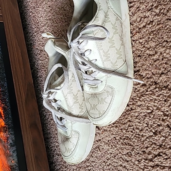 Michael Kors sneakers mk sneakers Michael kors size 3 sneakers mk sneakers Mk - Picture 4 of 16